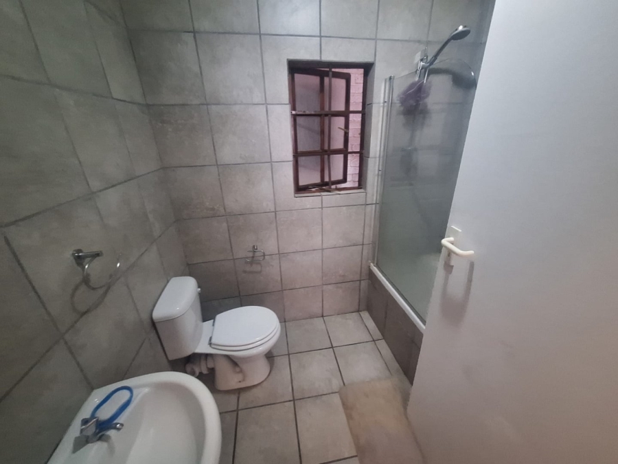 3 Bedroom Property for Sale in Langenhovenpark Free State